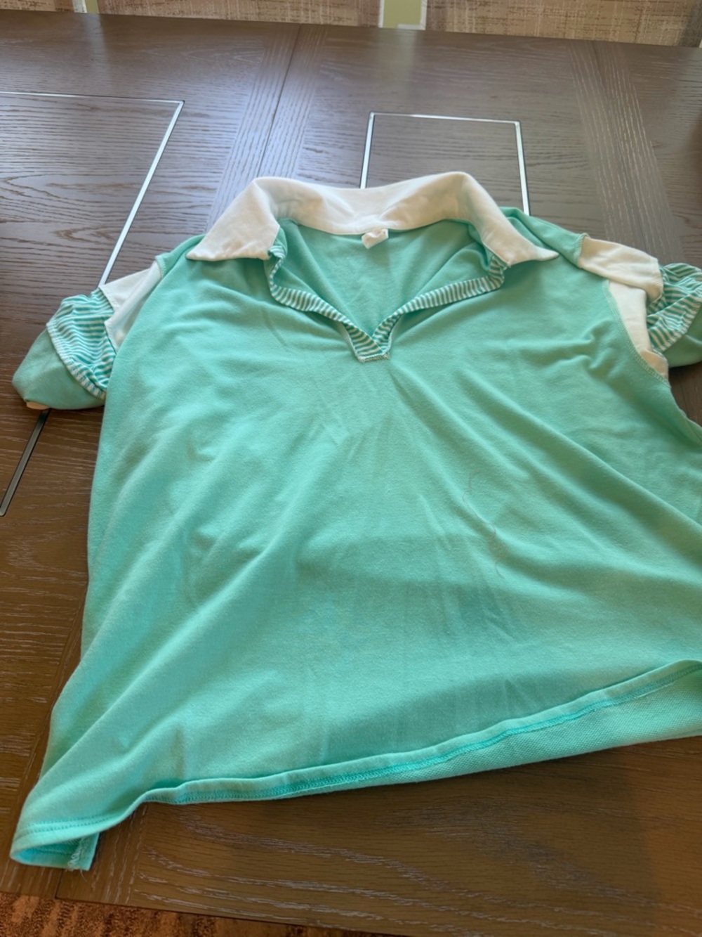 Women’s Mint Green Polo Top with White Collar